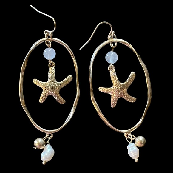 🎁 Oval Pearl Starfish Earrings - Picture 4 of 12